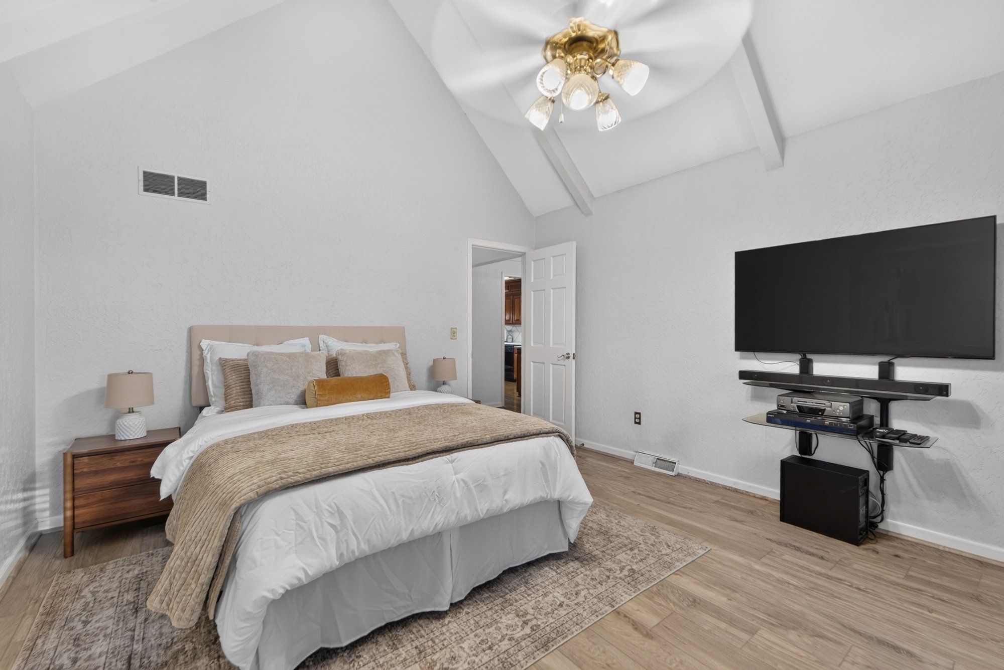 Vaulted bedroom